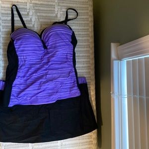 New never worn two piece plus size women’s bathing.